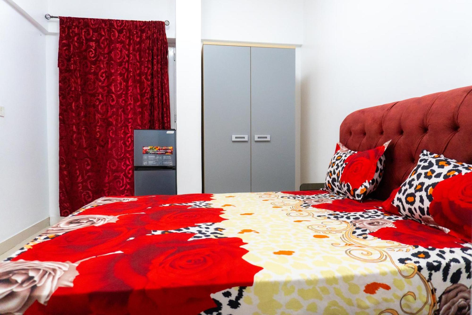 Chambres Meublees Avenue Cheikh Anta Diop Dakar Kültér fotó