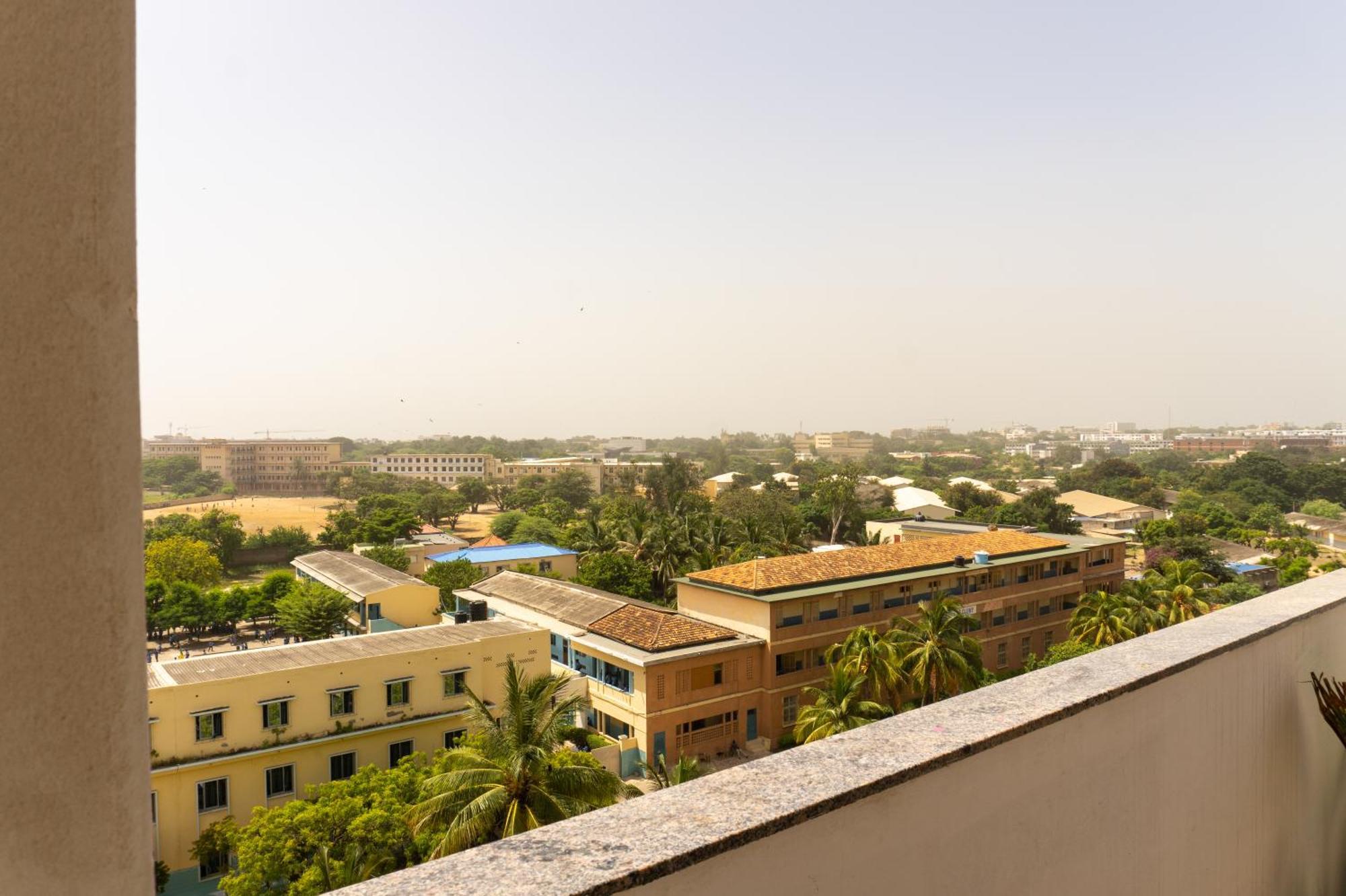 Chambres Meublees Avenue Cheikh Anta Diop Dakar Kültér fotó