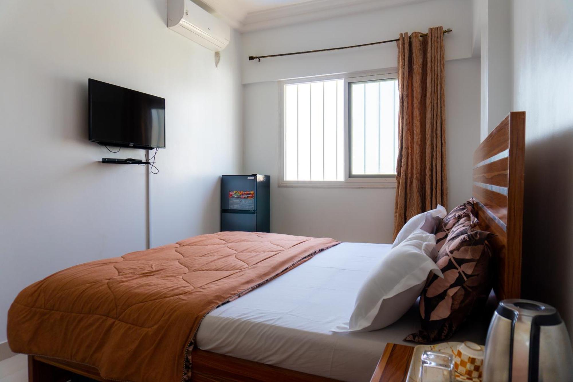 Chambres Meublees Avenue Cheikh Anta Diop Dakar Kültér fotó