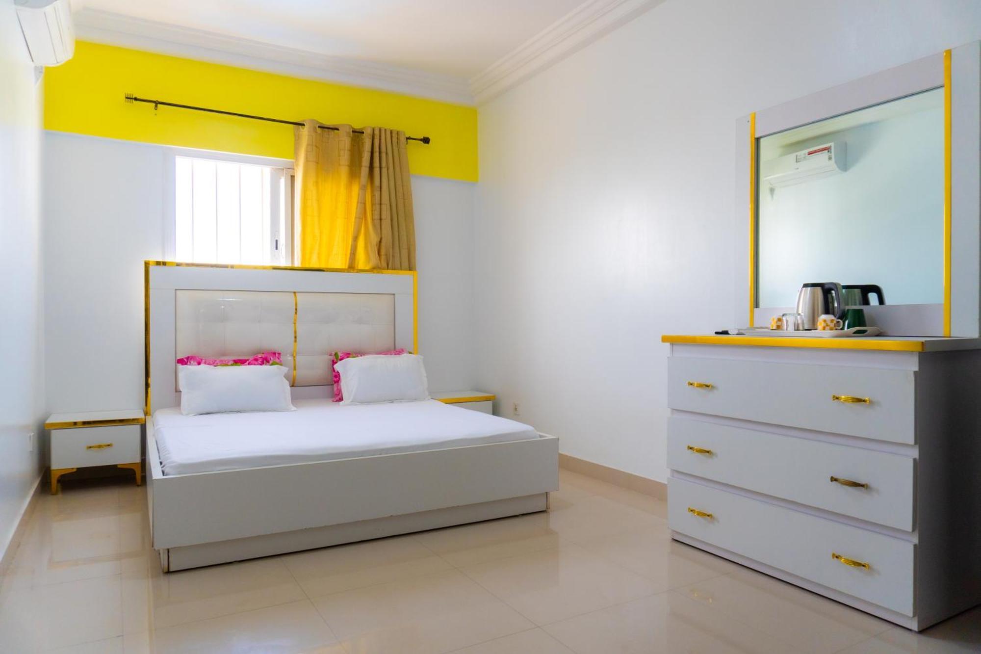Chambres Meublees Avenue Cheikh Anta Diop Dakar Kültér fotó